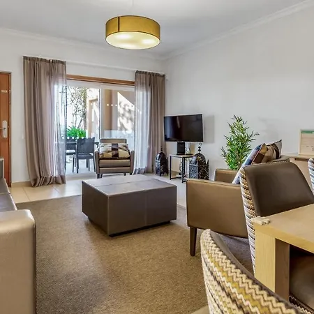 Apartment Vale Da Ribeira 2bdr House W/ Pool By Lovelystay