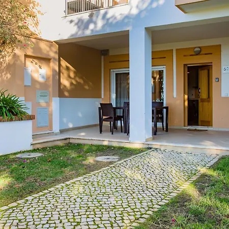 Apartment Vale Da Ribeira 2bdr House W/ Pool By Lovelystay