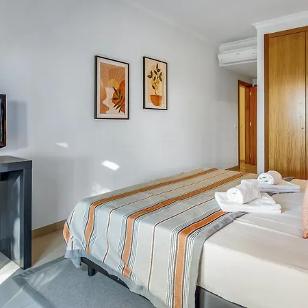 Vale Da Ribeira 2bdr House W/ Pool By Lovelystay Apartament Portimão